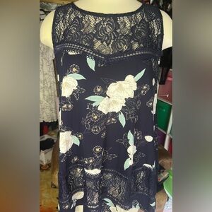 NWT Torrid plus size tank with floral design and lace